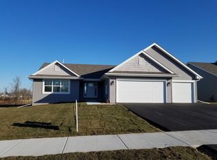 295 Cloud Mist Dr, Capron, IL 61012