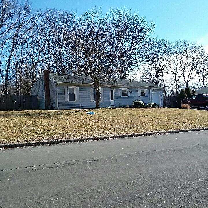 1st image of 33 Westcliff Dr