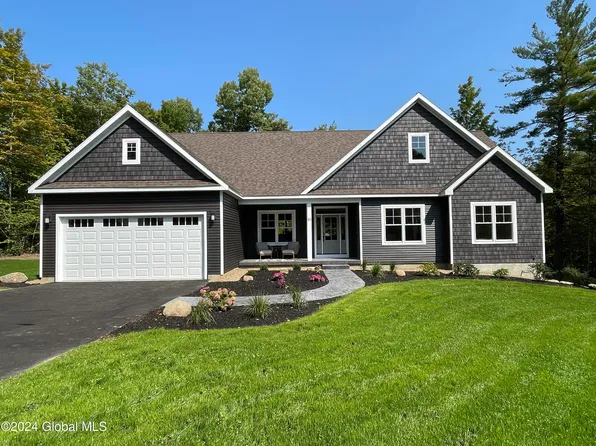 10 Campbell Drive, Wilton, NY 12831