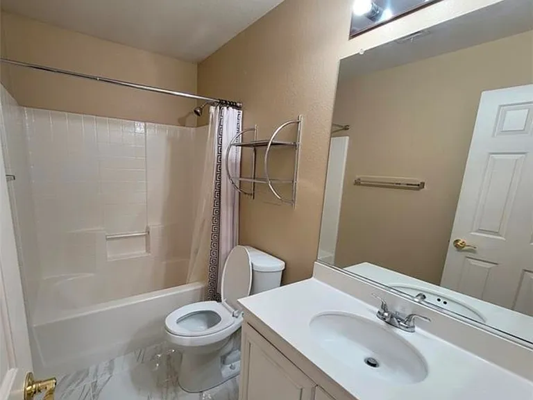 1132 Majestic Canyon St — Photo 9