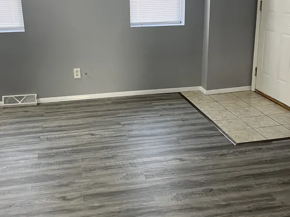 572 Almond St #572, Dubuque, IA 52001