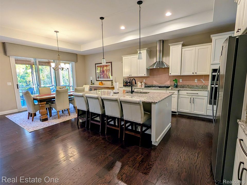 16988 Forest Edge, photo 7