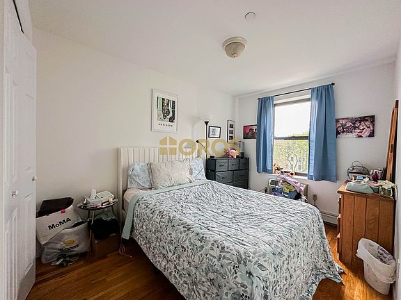 3rd image of 539 E 6th St APT 5D