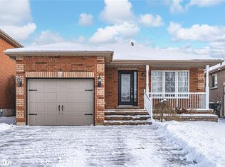 15 Seline Cres, Barrie, ON L4N0Y6