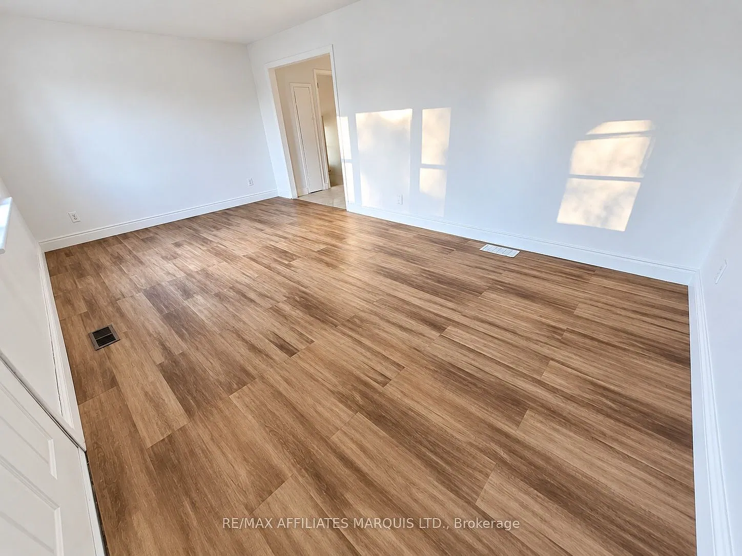 3 bed, $1,775 — Photo 4