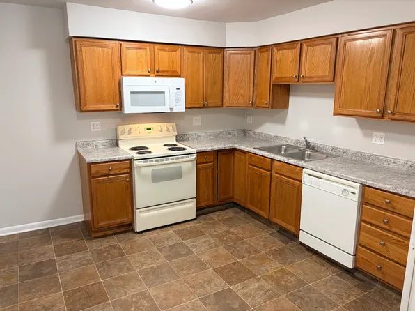 148 166th St APT 1E, Calumet City, IL 60409