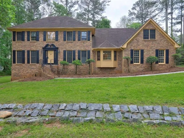 5621 Wildwood Trl, Lithonia, GA 30038