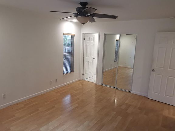 3rd image of 1332 NE 16th Ave