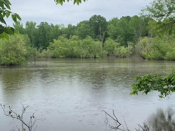 213 Staunton River Rd, Clarksville, VA 23927