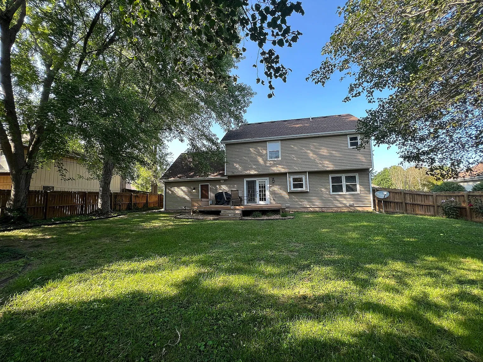 4 bed, 2186 sqft, $2,295 — Photo 2