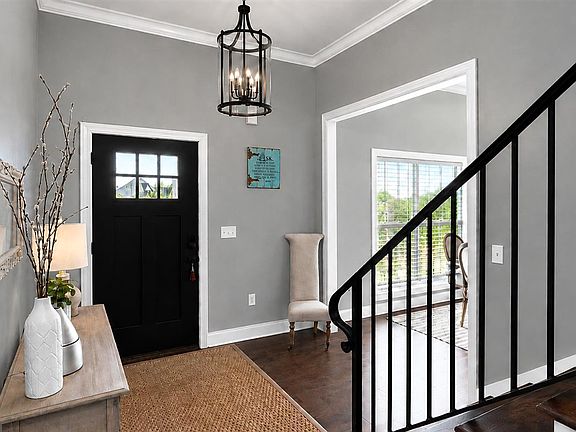 5th image of 3074 Compass Ct