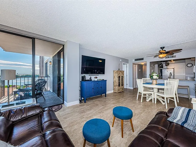 6295 Bahia Del Mar Cir #405 — Photo 11