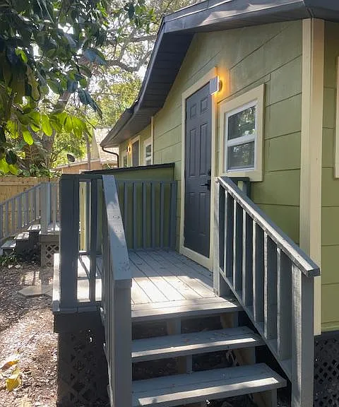 backdoor feat. deck