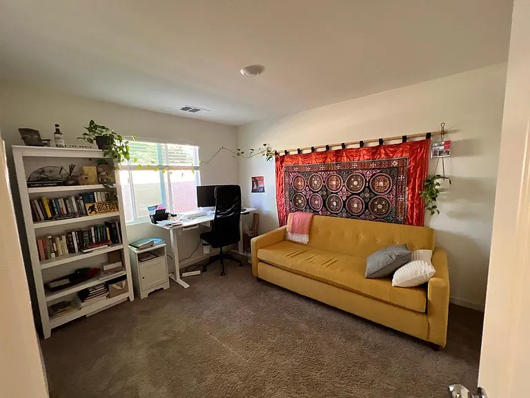 4373 Silver Cedar Ln — Photo 6