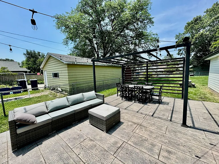 514 S Yale Ave — Photo 56