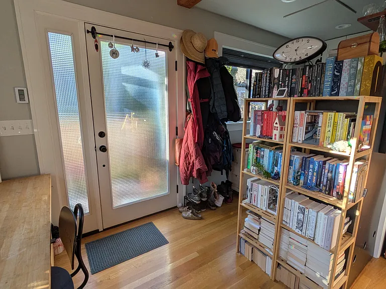 Current renter bookshelf