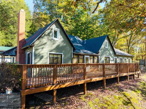 8067 Buckhannon Pike, Mount Clare, WV 26408