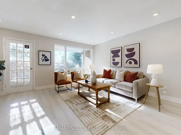 76 Clancy Dr, Toronto, ON M2J 2V8