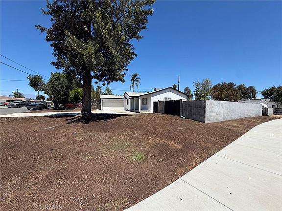 3rd image of 9227 Bruce Ave