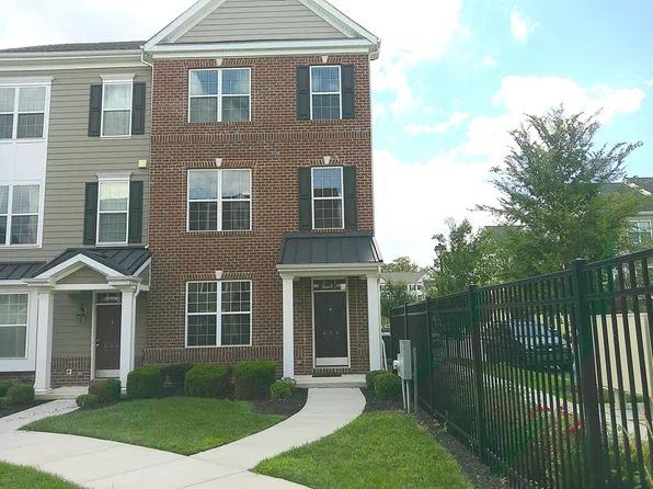 634 McComb Pl, Claymont, DE 19703