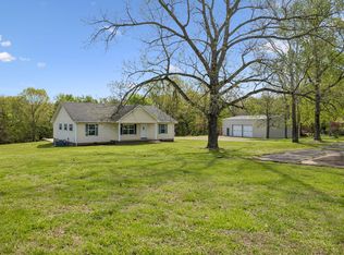 1235 Yell Rd, Lewisburg, TN 37091