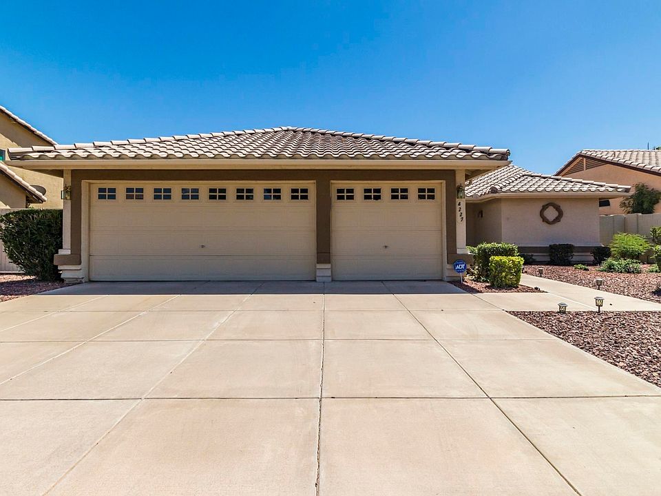 1st image of 4227 E Vista Dr