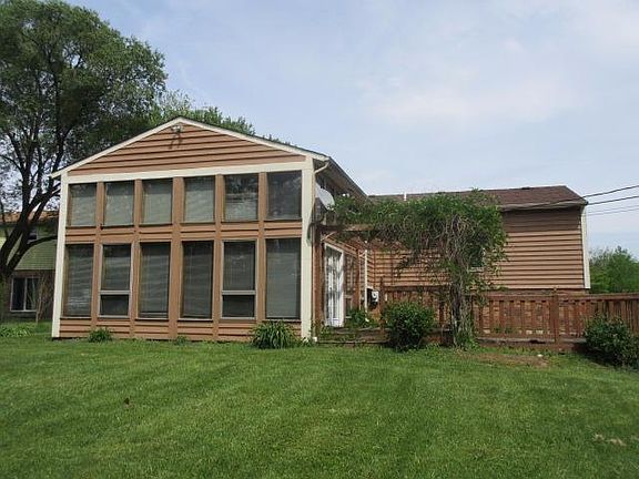 2nd image of 5377 Country Ln