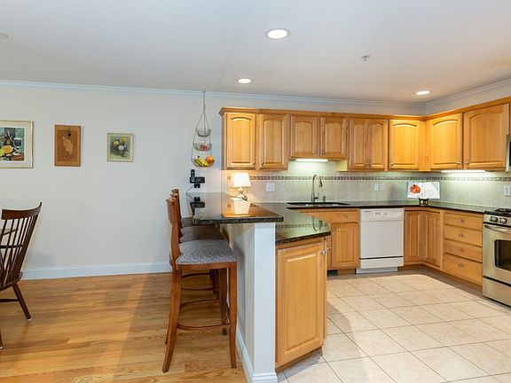 2nd image of 136 Pinehurst Dr