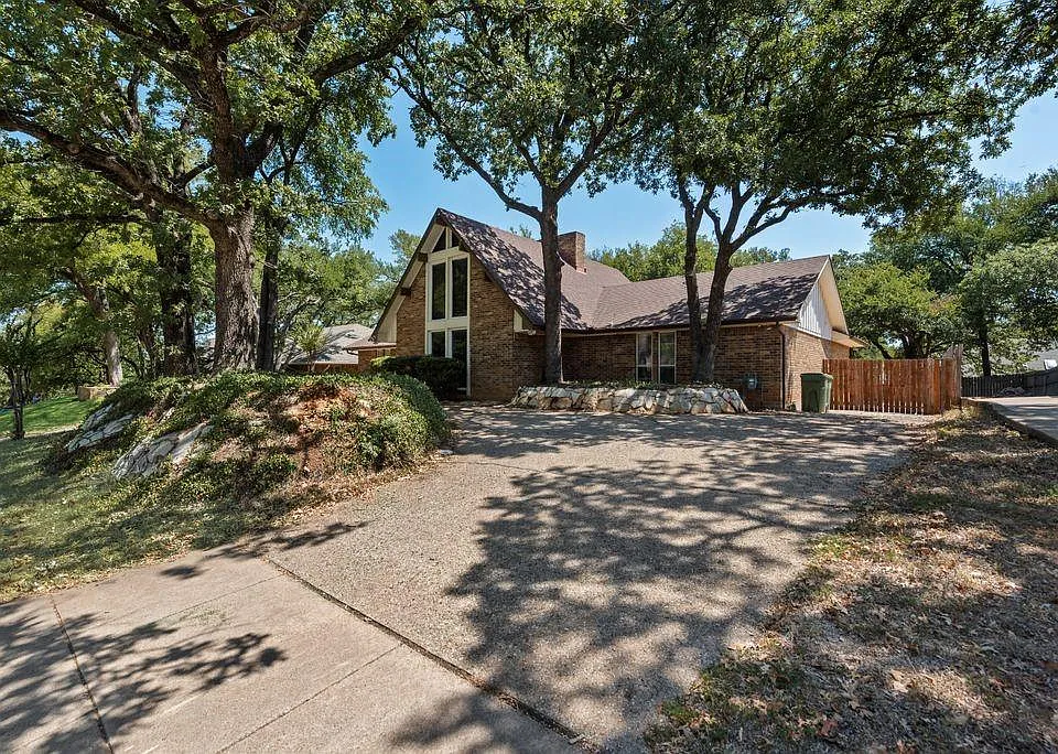2119 Wilson Dr