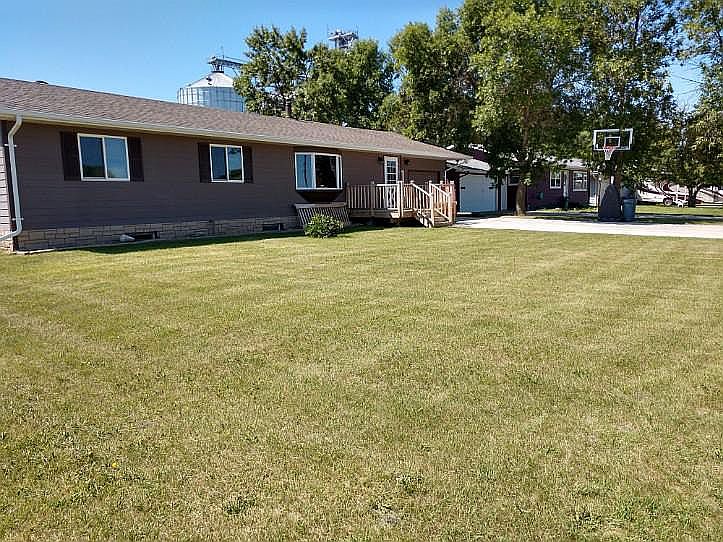 912 1st Ave, Rolette, ND 58366 Zillow