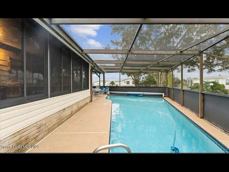 105 Creek Ct — Photo 9