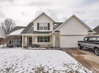 1417 Waterstone Dr, Lafayette, IN 47909