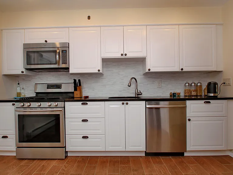 42-05 Naugle Dr — Photo 10