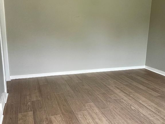 5th image of 1386 E 51st Pl N