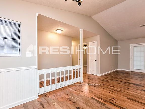 5th image of 1826 Petite Ln