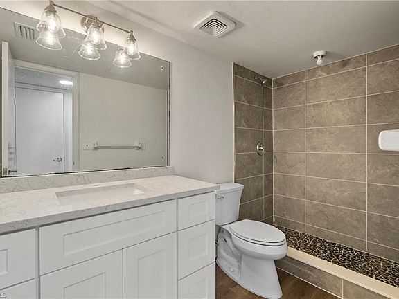 4th image of 1560 Colonial BLVD #234