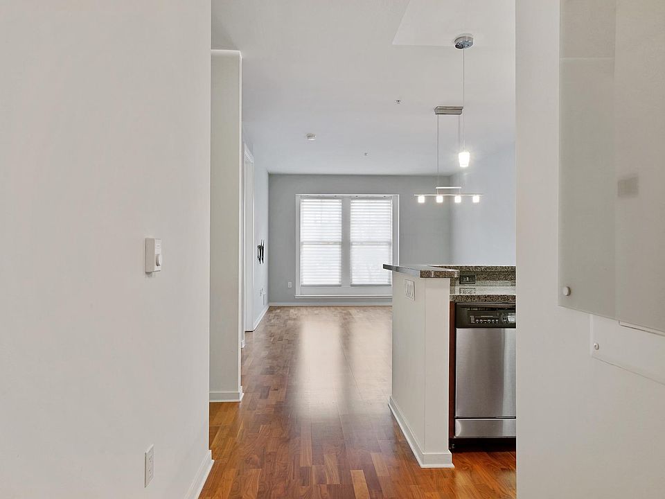 1st image of 88 Townsend St APT 113