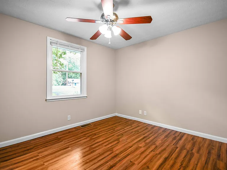 706 Kingsbury Rd — Photo 11