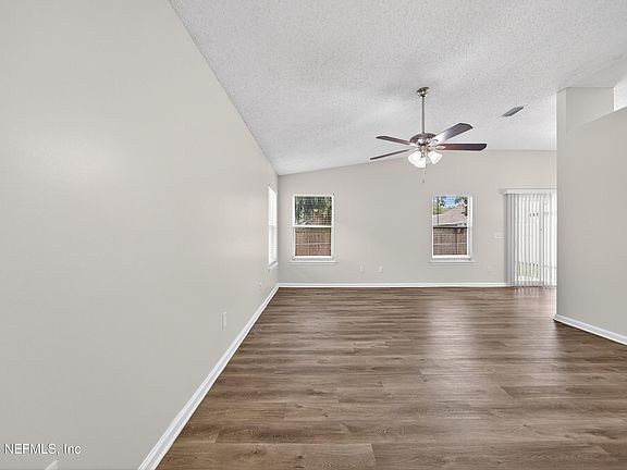 5th image of 1359 COVE LANDING Drive