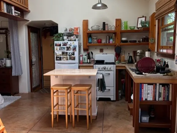 (undisclosed Address), Santa Cruz, CA 95060