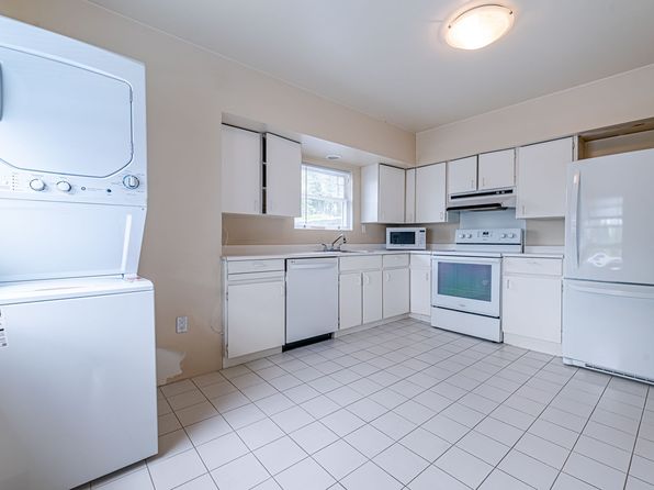 3 bedroom rental in Burnaby — photo 10