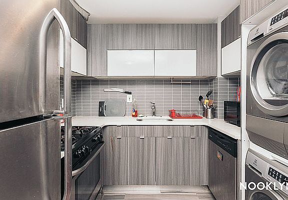 2nd image of 306 Hart St #3