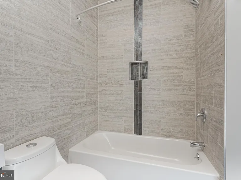 2162 E Norris St #402 — Photo 13