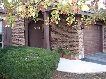 1st image of 1700 Lakecliffe Dr APT A
