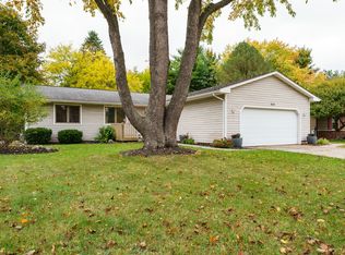 928 Eldridge Dr, Kalamazoo, MI