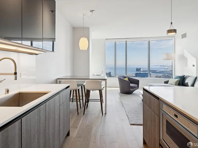 201 Folsom St #33D — Photo 18