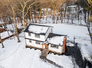 114 Lake St, Peabody, MA 01960