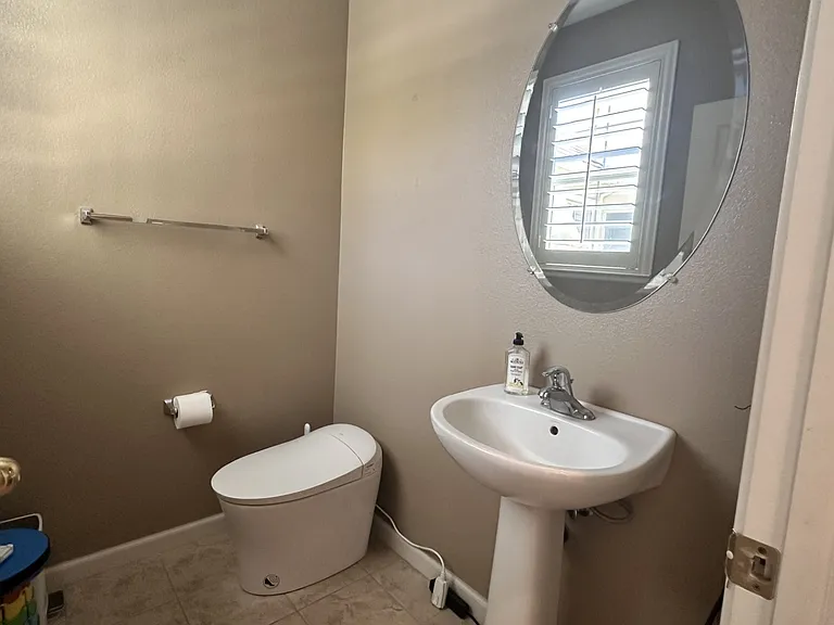 553 Rowland Ct — Photo 11