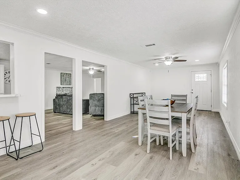 185 Weiss Bluff Rd — Photo 9