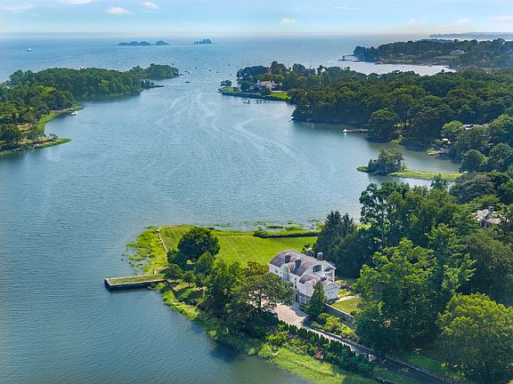 18 Chimney Corner Lane